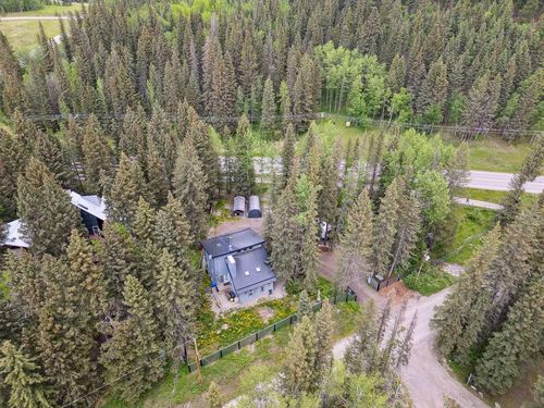 105 Bracken Road, Bragg Creek, AB, T0L0K0 | Card Image