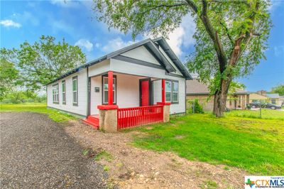 2006 Bridge Street, House other with 3 bedrooms, 2 bathrooms and null parking in Gatesville TX | Image 2