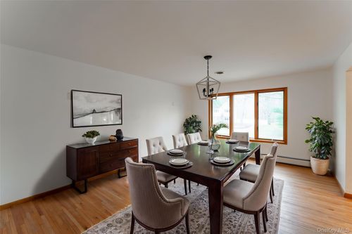 11 Secor Ct, Pomona, NY, 10970-2841 | Card Image