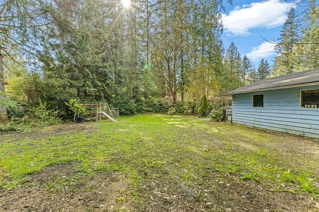 23348 Dogwood Avenue, House other with 4 bedrooms, 1 bathrooms and 12 parking in Maple Ridge BC | Image 25