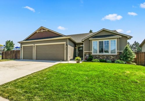 524 E Parker Dr, Colbert, WA, 99005-5006 | Card Image