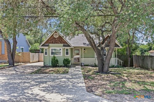 1007 N Bishop St, San Marcos, TX, 78666-2701 | Card Image