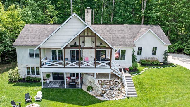 Front of the home | Image 48