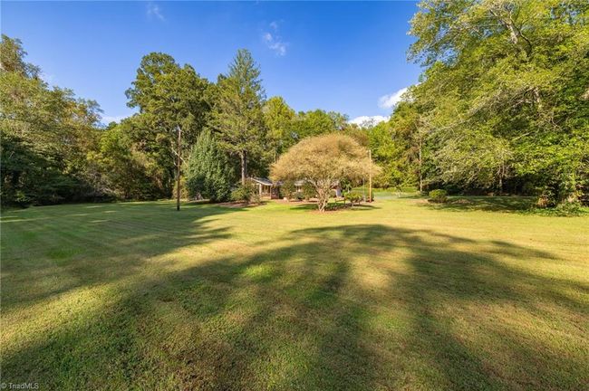 5305 Shattalon Dr, House other with 2 bedrooms, 2 bathrooms and null parking in Winston-Salem NC | Image 8