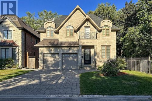 11 Elmview Ave, North York, ON, M2N2S5 | Card Image