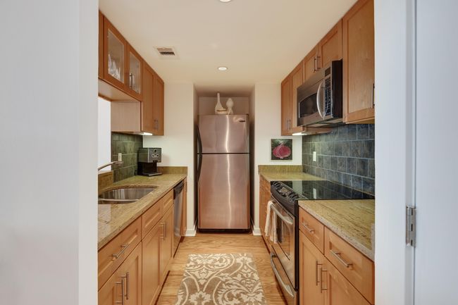 APT-1004 - 66 Monroe Ave, Condo with 2 bedrooms, 2 bathrooms and null parking in Memphis TN | Image 14