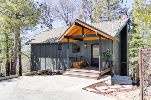 1032 Grass Valley Rd, Lake Arrowhead, CA, 92352 | Card Image