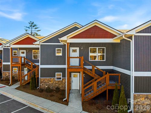 10-143 Carver Street, Brevard, NC, 28712 | Card Image