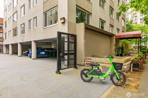 304-1200 Boylston Avenue, Seattle, WA, 98101 | Card Image