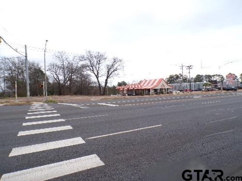 628 Us Highway 79 N, Henderson, TX, 75652-2654 | Card Image