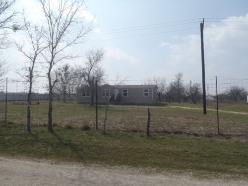 1580 Pooley Rd, Kingsbury, TX, 78638-2061 | Card Image