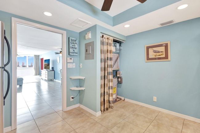 APT-503 - 301 Lake Shore Dr, Condo with 2 bedrooms, 2 bathrooms and null parking in Lake Park FL | Image 7
