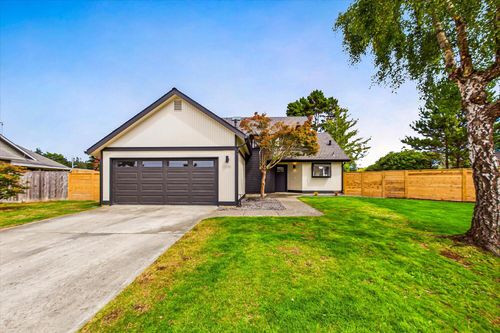 1778 Catherine Ct, McKinleyville, CA, 95519-3743 | Card Image