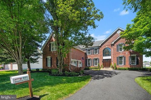 221 Hazeltine Cir, BLUE BELL, PA, 19422-3261 | Card Image