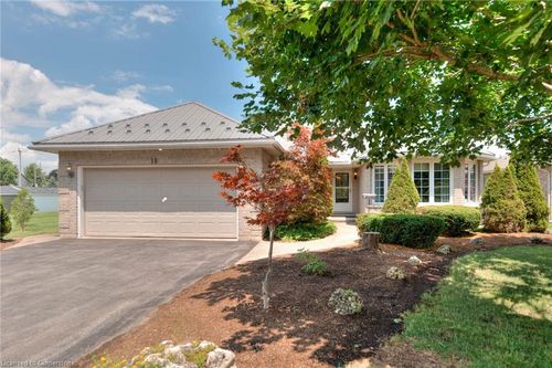 18 Adelaide St, Linwood, ON, N0B2A0 | Card Image