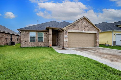 526 N 2nd St, La Porte, TX, 77571-3458 | Card Image