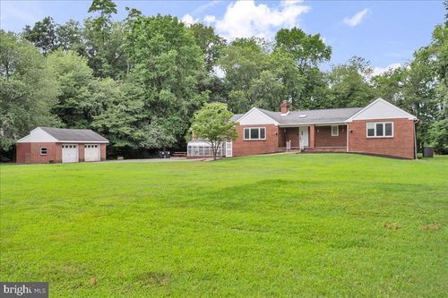 8 Emma Dr, WILMINGTON, DE, 19810-3250 | Card Image