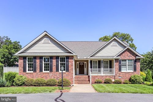 105 Brooke Dr, Fredericksburg, VA, 22408-2001 | Card Image