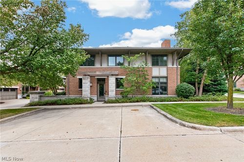 1393 Slate Ct, Cleveland Heights, OH, 44118-1409 | Card Image