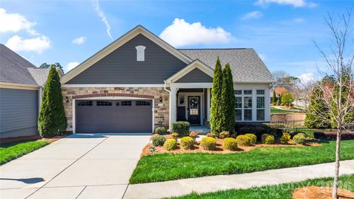 8020 Parknoll Dr, Huntersville, NC, 28078-9346 | Card Image