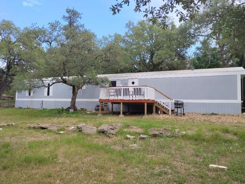 750 Oak Mdws, San Marcos, TX, 78666-8395 | Card Image