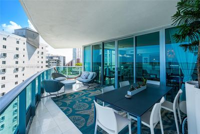 1111 - 1331 Brickell Bay Dr, Condo with 2 bedrooms, 2 bathrooms and null parking in Miami FL | Image 3