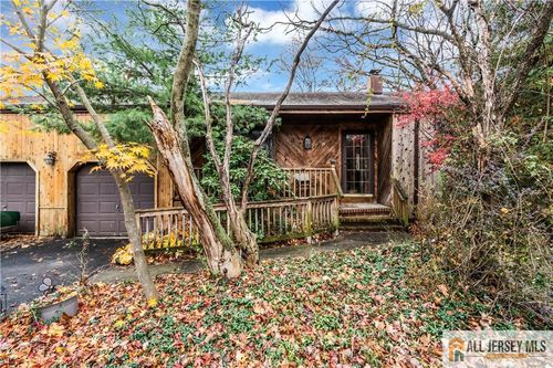 74 Brotherhood St, Piscataway, NJ, 08854-5426 | Card Image