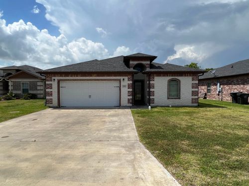 2865 Amber Ave, Groves, TX, 77619-5049 | Card Image