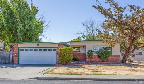 2100 San Gabriel St, Fairfield, CA, 94533-2206 | Card Image