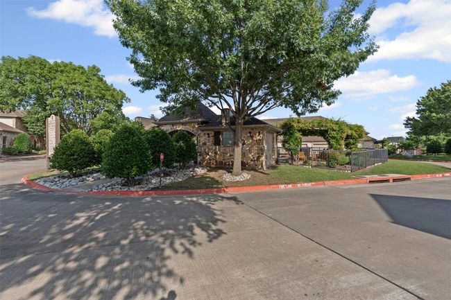 Gated community with pool and clubhouse | Image 28