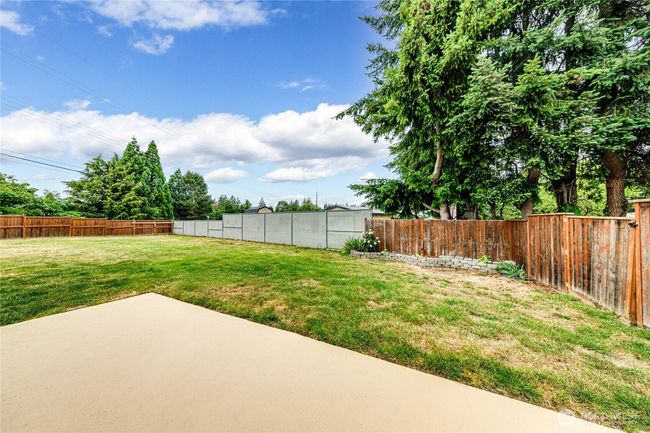 Backyard(HOA mows) | Image 21