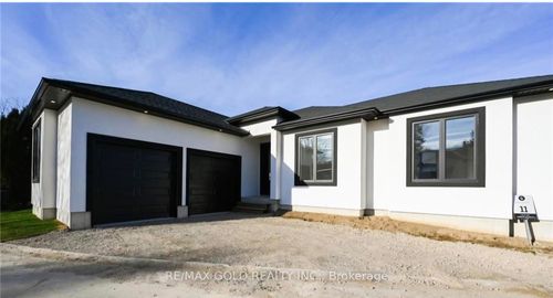 11-5 John Pound Rd, Tillsonburg, ON, N4G5X3 | Card Image