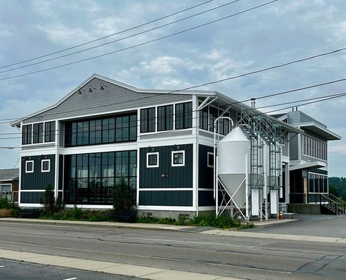 103 Main St, Essex, MA, 01929-1305 | Card Image