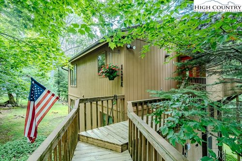 111 Charter Hills Rd, Beech Mountain, NC, 28604 | Card Image