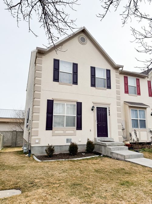 7948 N Dundee Dr, Eagle Mountain, UT, 84005-4789 | Card Image
