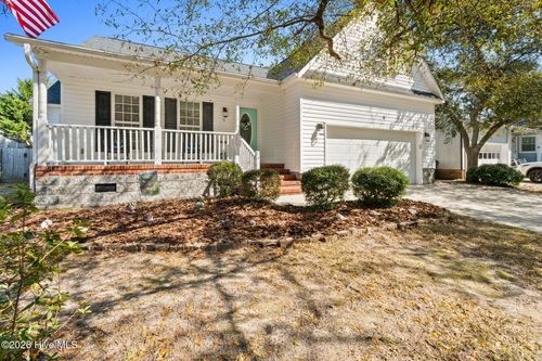 6 White Ln, Oak Island, NC, 28465-6978 | Card Image