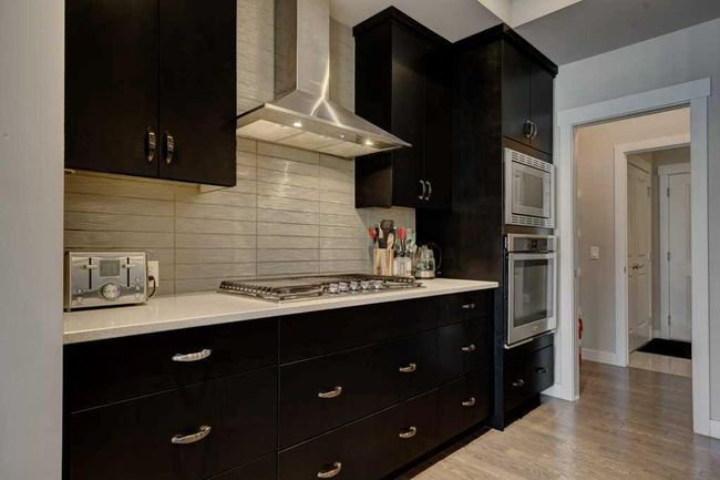 110 Drake Landing Terr, House other with 3 bedrooms, 3 bathrooms and 3 parking in Okotoks AB | Image 5