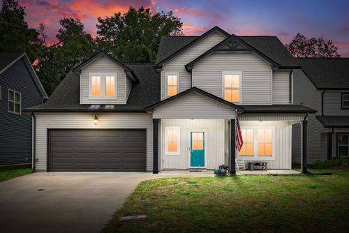 440 Kinslow Ct, Clarksville, TN, 37040-2046 | Card Image