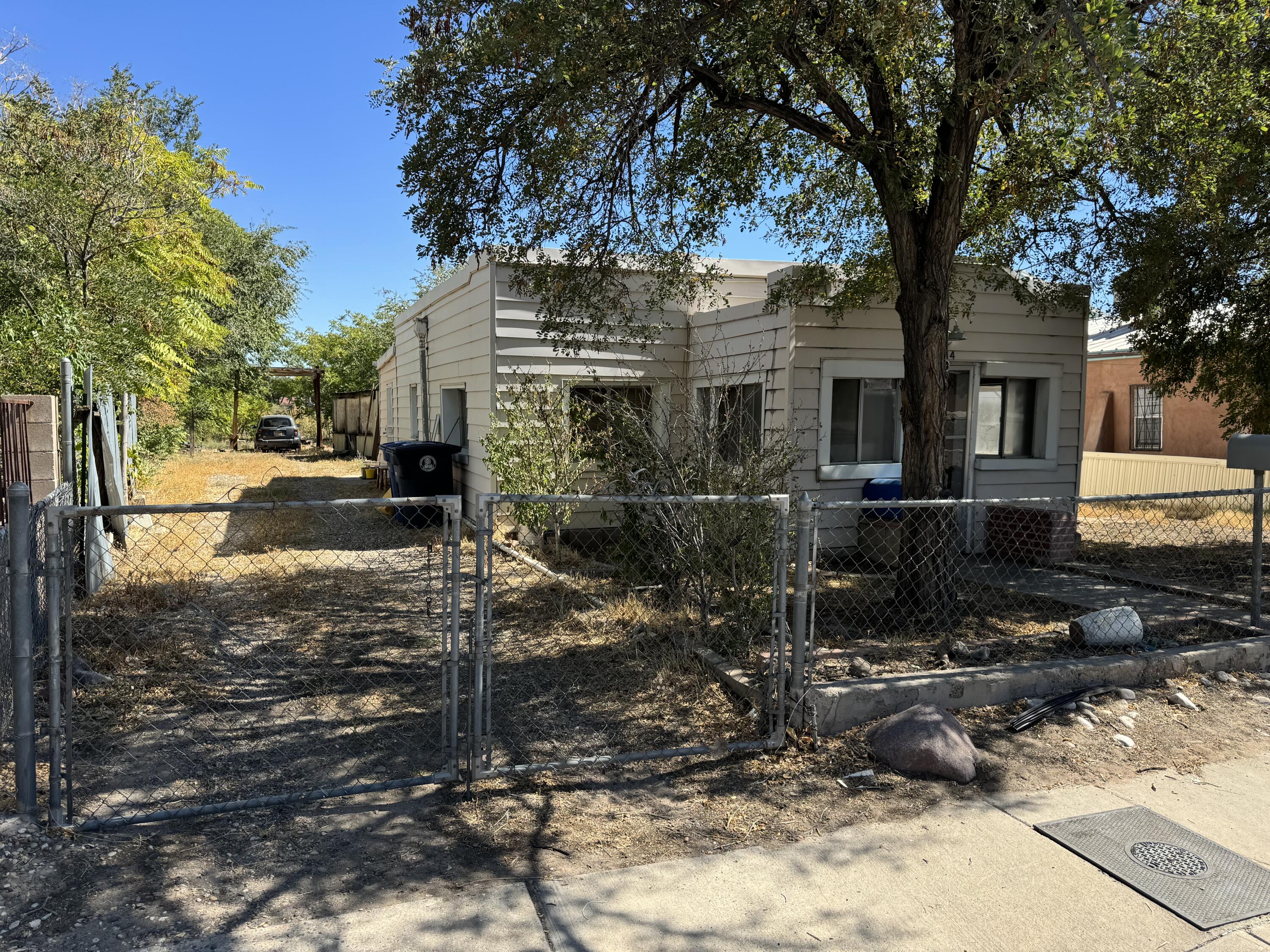 William St, Albuquerque, NM 87102