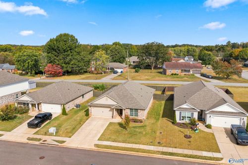163 Cherry Laurel Dr, Hazel Green, AL, 35750-4201 | Card Image
