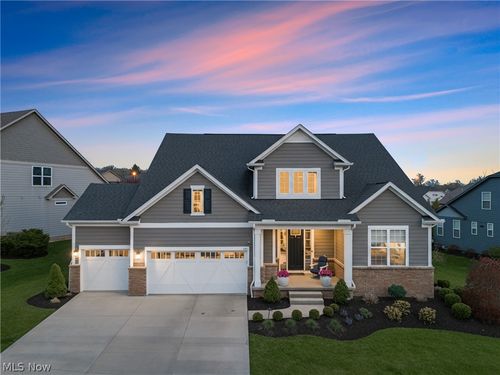 445 Crystal Lake Dr N, Chagrin Falls, OH, 44022-1571 | Card Image