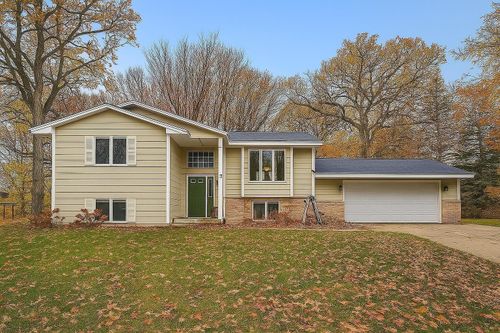 538 Devonshire Dr, Norwood Young America, MN, 55397-9624 | Card Image