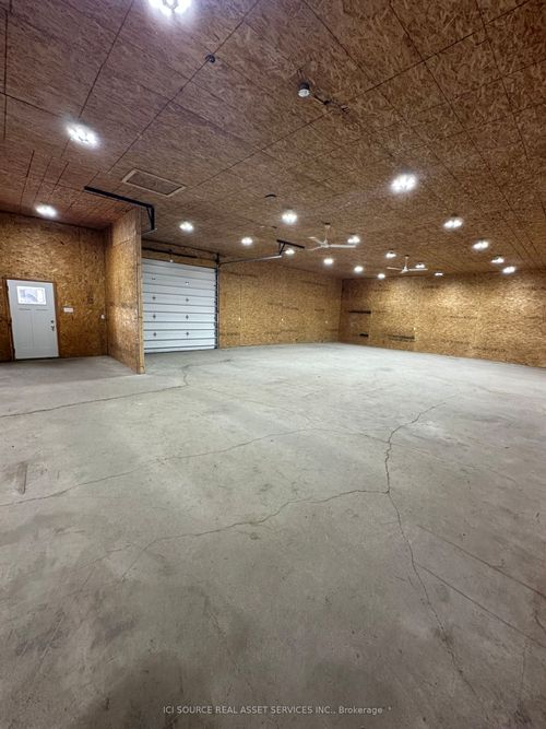 c9-950 Carleton St, Cornwall, ON, K6H6B9 | Card Image