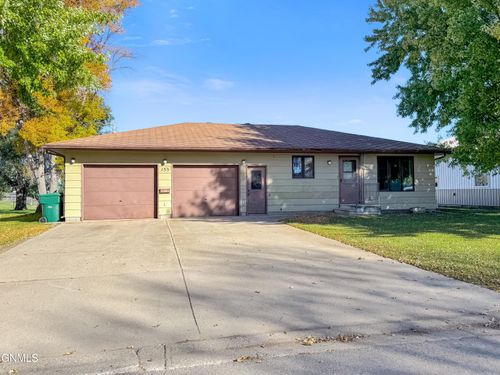 155 2nd Street N, Carrington, ND, 58421 | Card Image