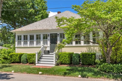 21 2nd St, Barrington, RI, 02806-1849 | Card Image