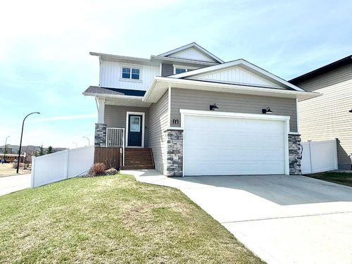 14 Thayer Close, Red Deer, AB, T4P0W7 | Card Image