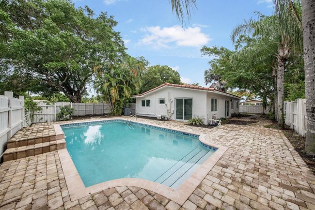 141 Ne 30th Street, House other with 3 bedrooms, 2 bathrooms and null parking in Wilton Manors FL | Image 17