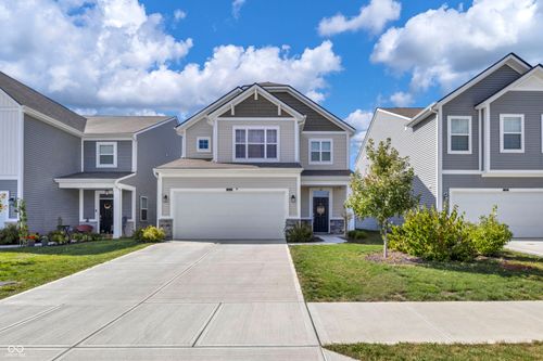 5146 Triple Crown Way, Indianapolis, IN, 46237-0017 | Card Image