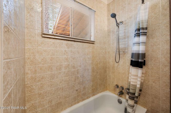 16-Bathroom (2) | Image 16