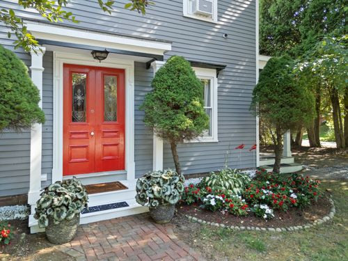 32 Pearl St, Camden, ME, 04843-1924 | Card Image